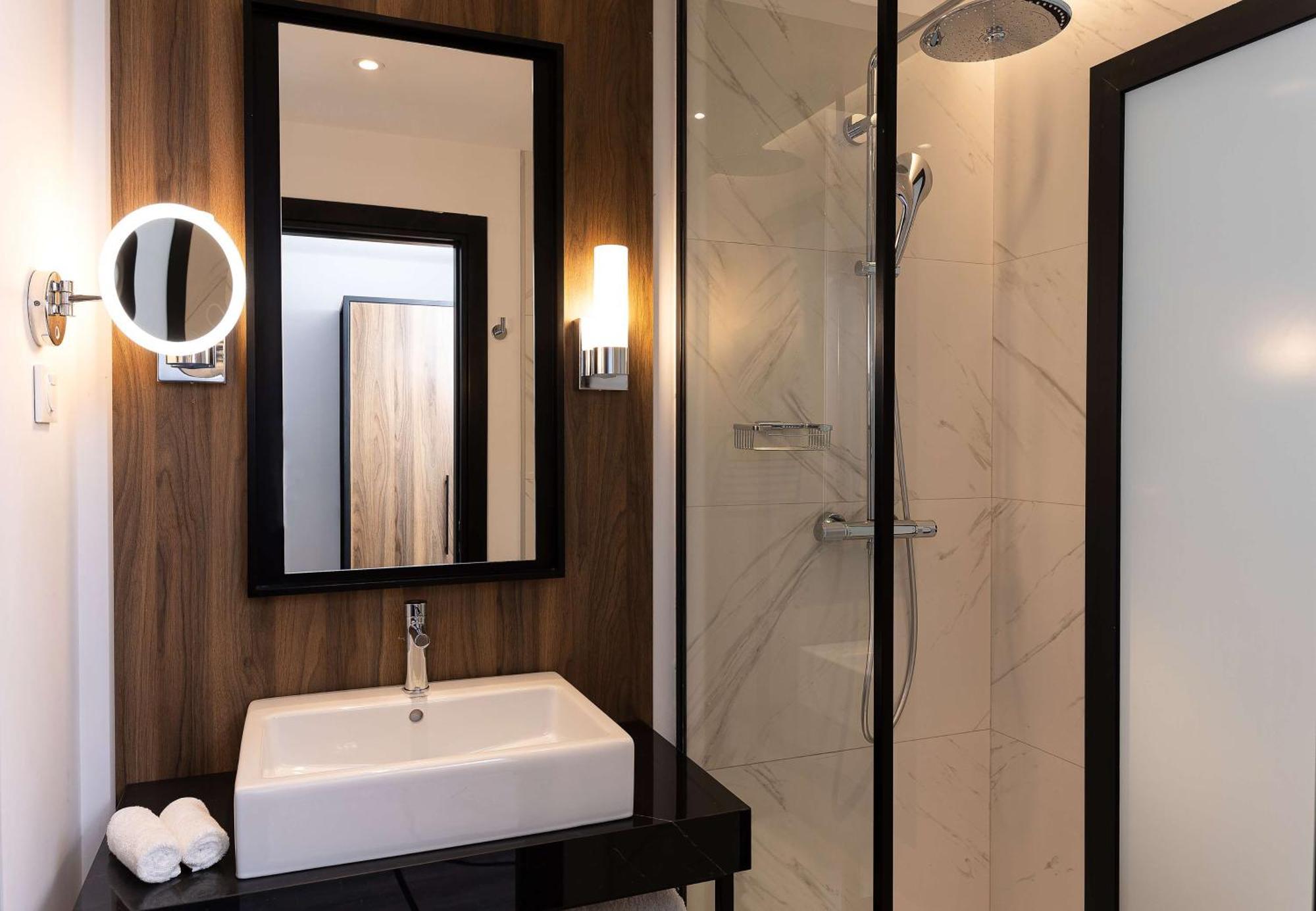 Radisson Hotel Tunis, City Center Ngoại thất bức ảnh